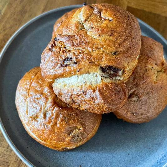 Cinnamon Raisin Sourdough Bagels